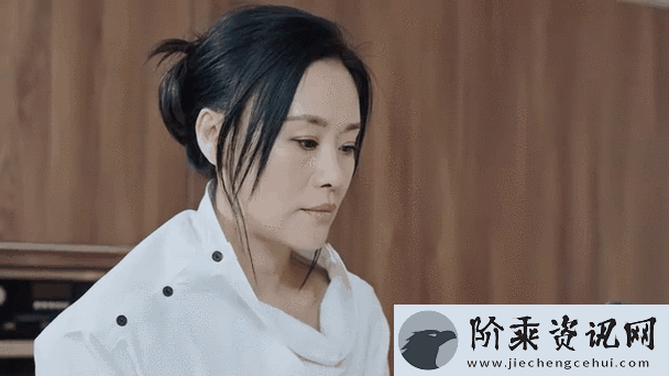 揭示“陪读妈妈周莹的荒诞历史”的背后真相柯林资讯