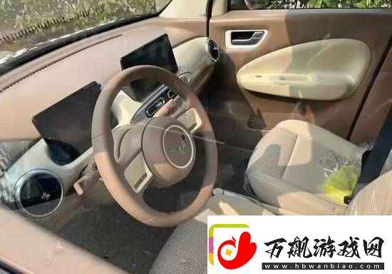 五菱宏光MINIEV三门版谍照曝光!设计Q萌可爱