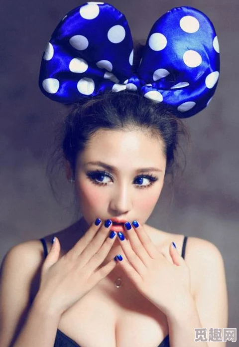 探索美女mm131爽爽爽毛片图片-感受视觉盛宴与艺术魅力的完美结合