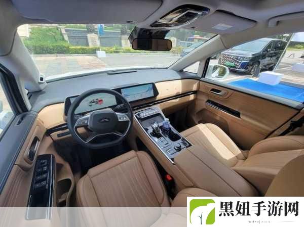 8x8x海外华为永久免费视频：1. 海外华为：8x8x技术助力全球通讯新未来