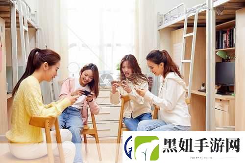 90后女大学生宿舍美照引热议-手游新宠儿等你来评！