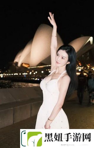 荒诞还是现实？陪读妈妈周莹的荒诞历史背景，网友：这背后故事比小说还精彩！