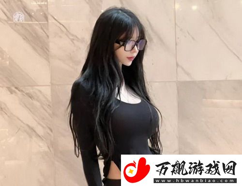 少萝被❌脱脱内内做运动，竟然引发网友热议，打工人：这是什么神操作！